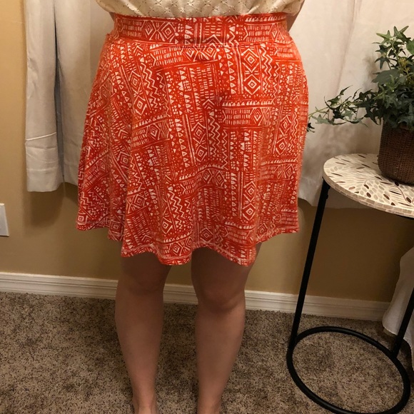 Skater Skirt - Picture 2 of 4